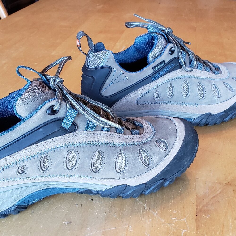 Merrell Womens Waterproof Hiking Shoes 9.5